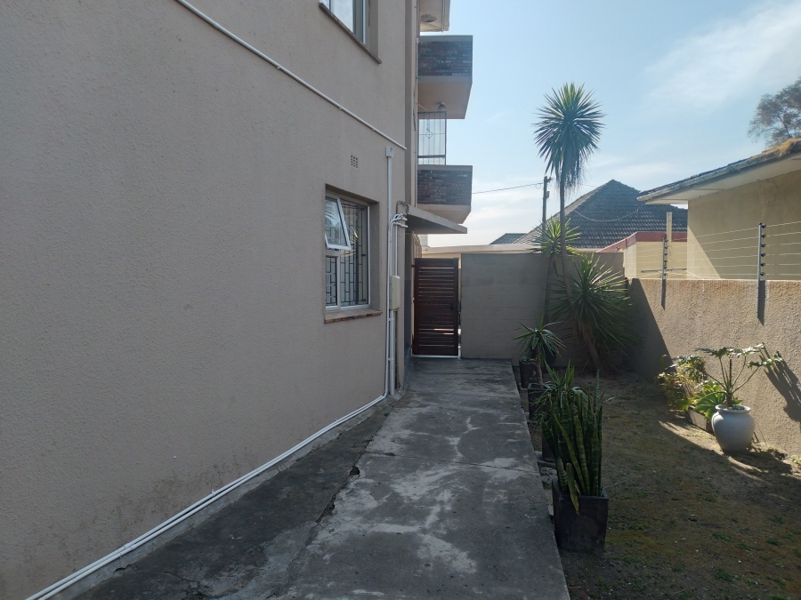 1 Bedroom Property for Sale in Fairfield Estate Western Cape